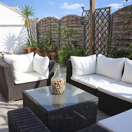 شقة Penthouse - Policlinico